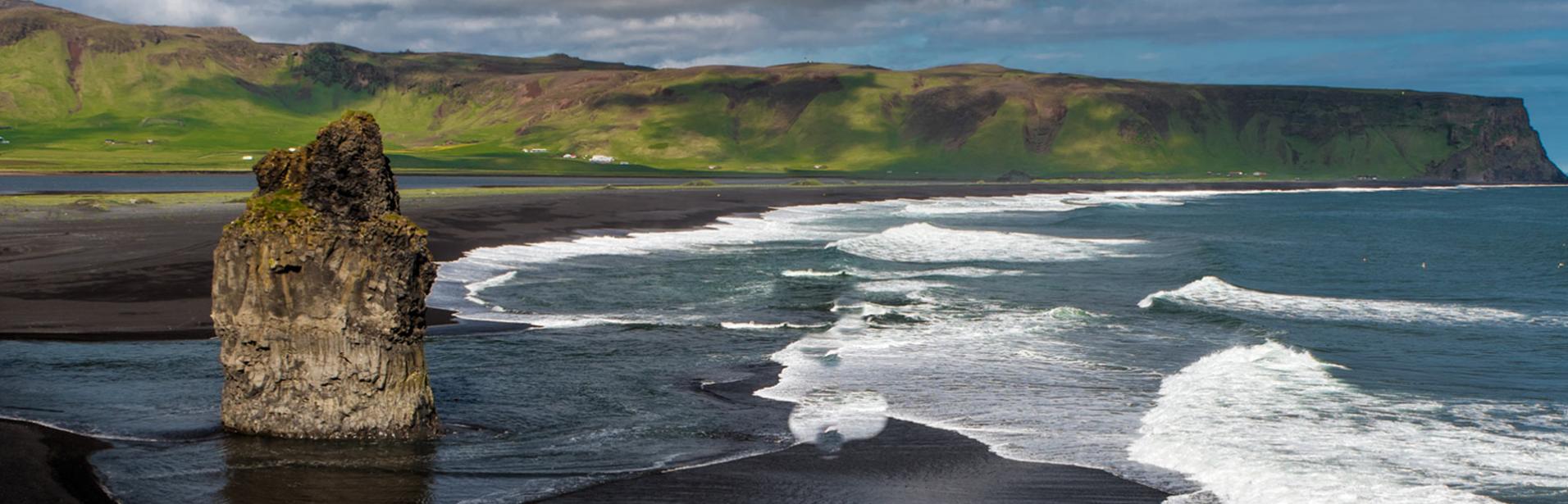 Svarta sandstranden på Islands södra kust.