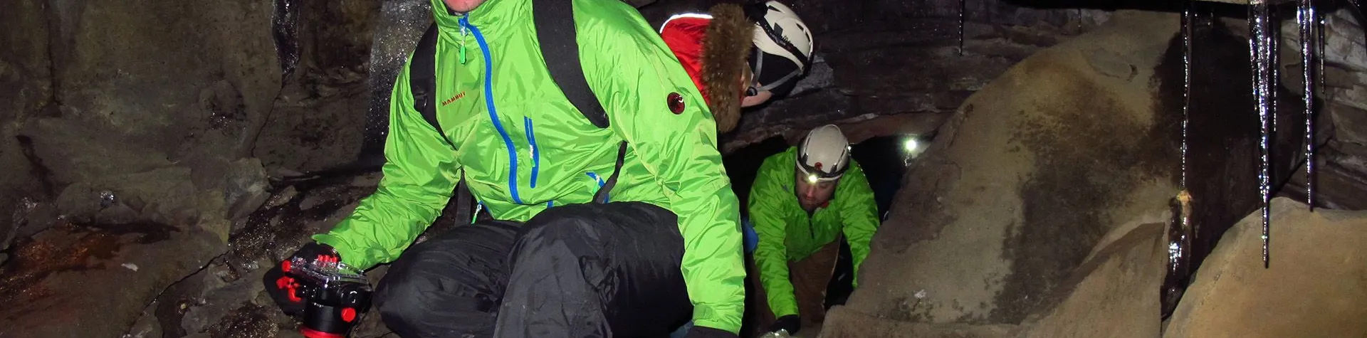Lavagrottor & Snorkling i Silfra (07:45/8 tim) (G03)