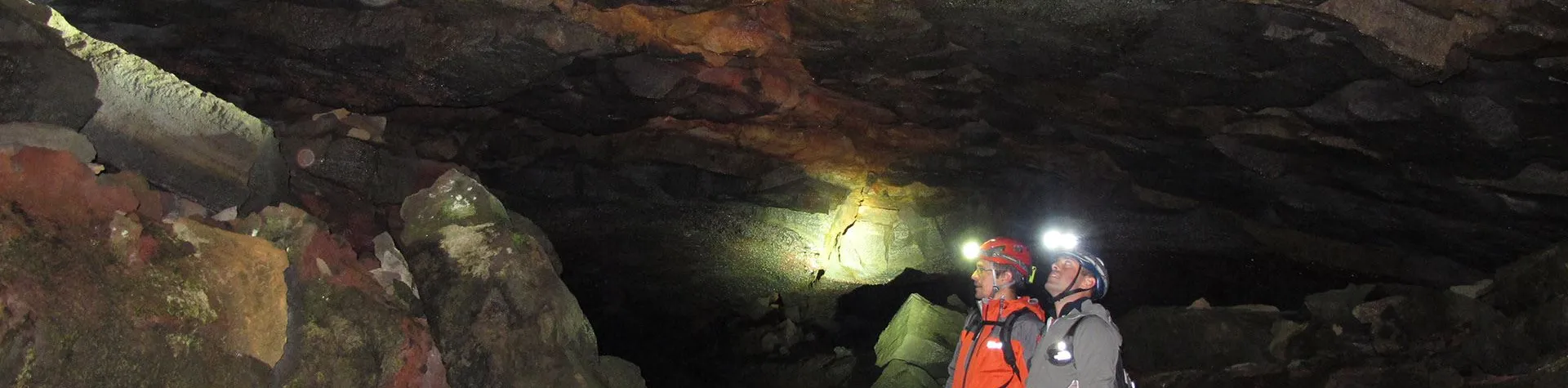 Lavagrottor & Snorkling i Silfra (07:45/8 tim) (G03)