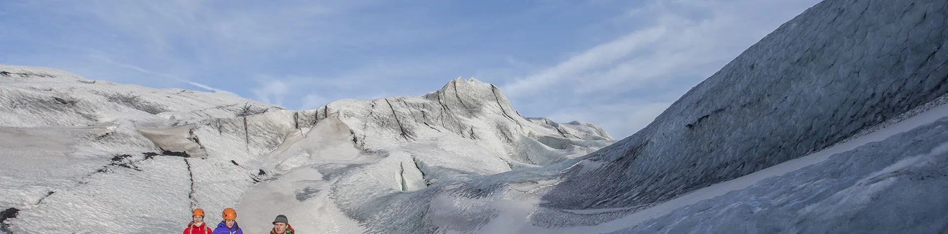 Glaciärvandring med isklättring (08:00/9 tim) (G04)
