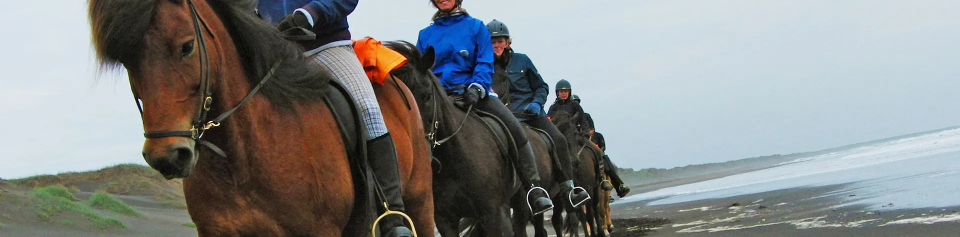 Till flodens strand (08:00/5 tim/2,5 tim ridning) (C08)