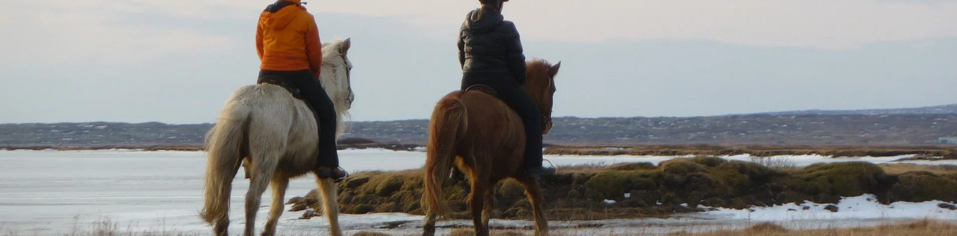 Till flodens strand (08:00/5 tim/2,5 tim ridning) (C08)