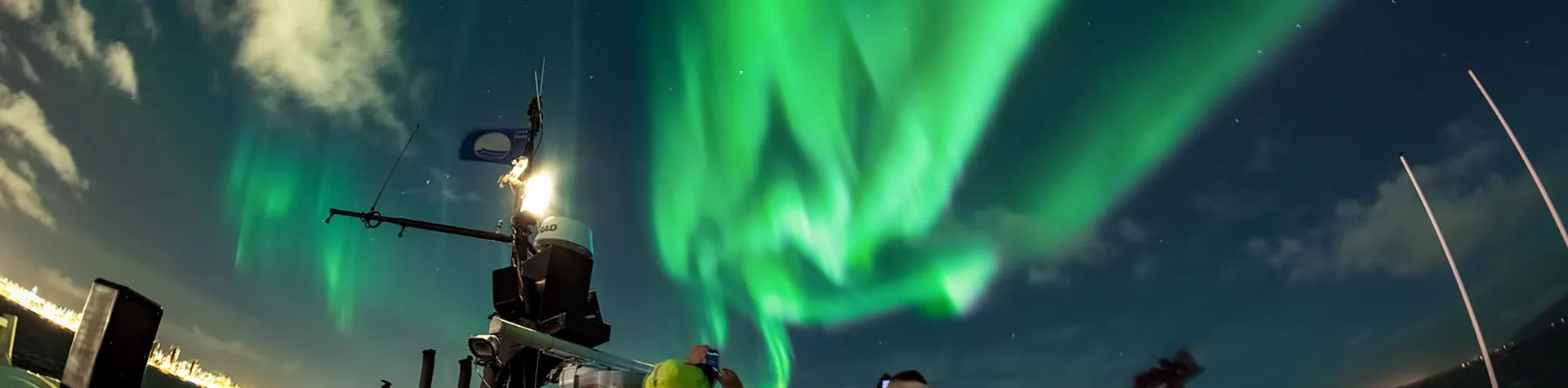 Norrskenstur med båt (21:00/3 tim) (T03)
